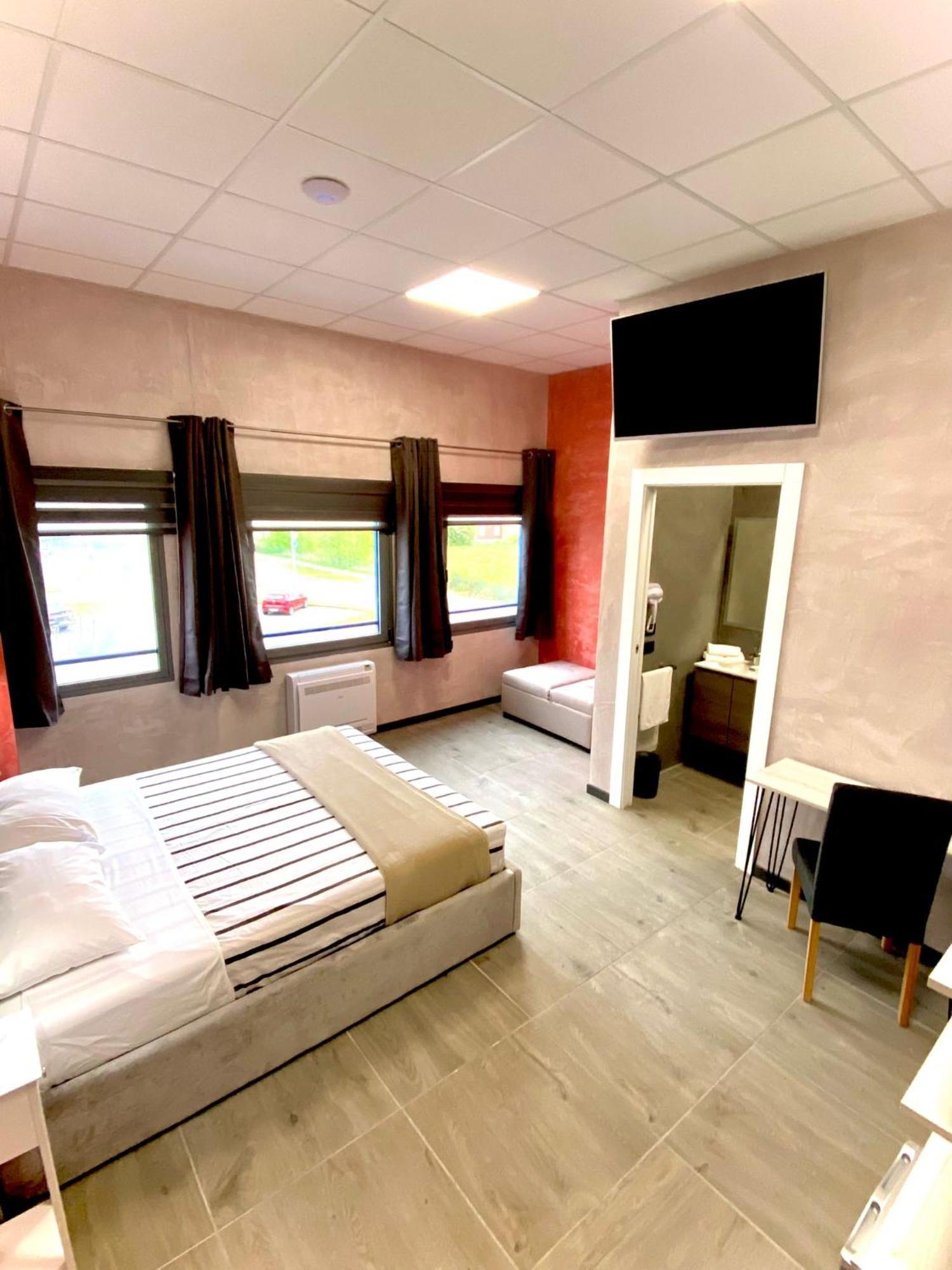 Hotel Tech Brembate Eksteriør bilde